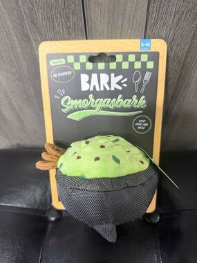 New Barkbox Smorgasbark Stop Guac & Mole Dog Plush Stuffed Crinkle Squeaky Toy